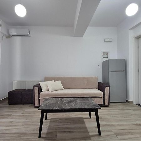 Flore Rooms Sarandë Eksteriør bilde