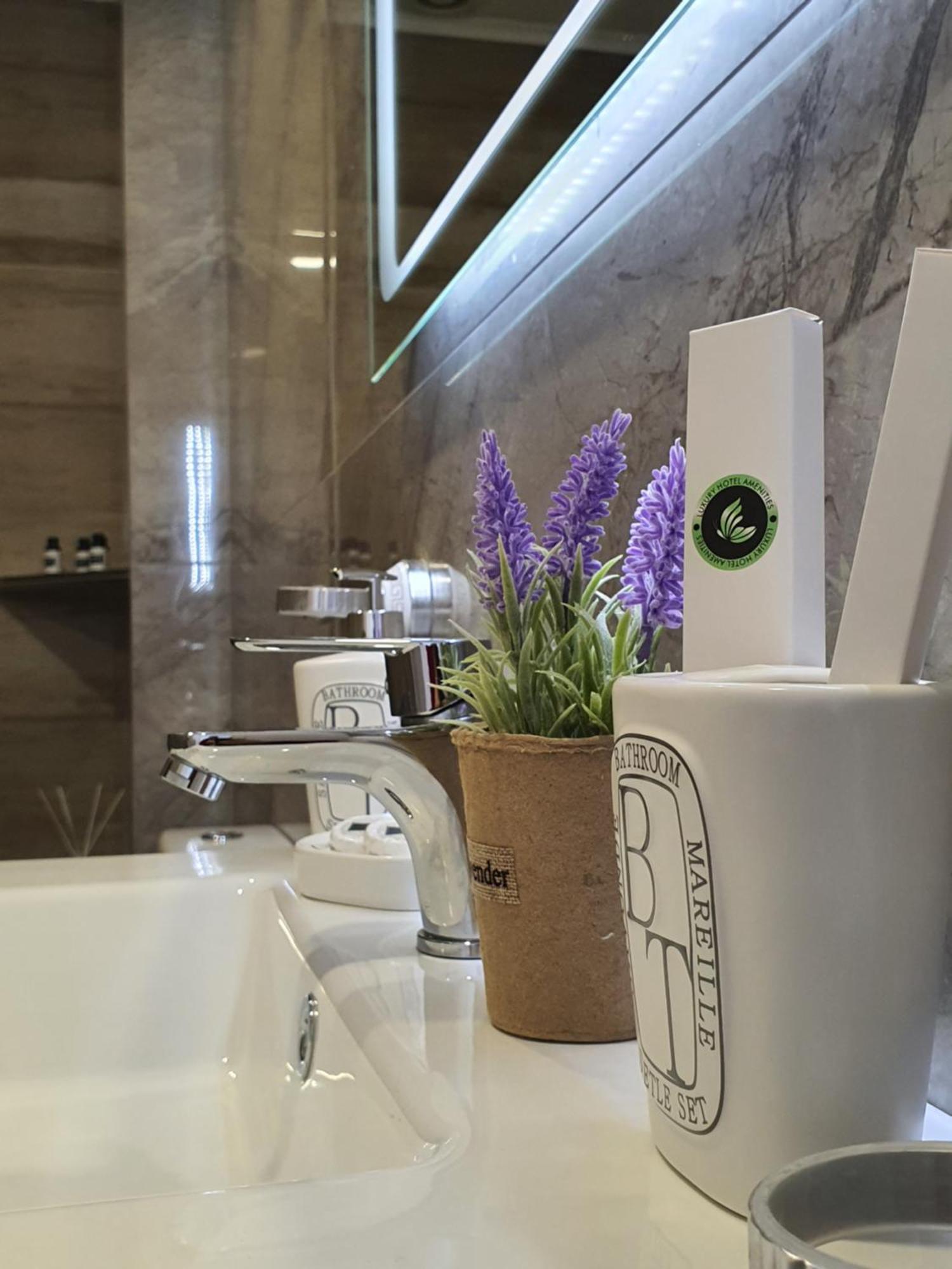 Flore Rooms Sarandë Eksteriør bilde