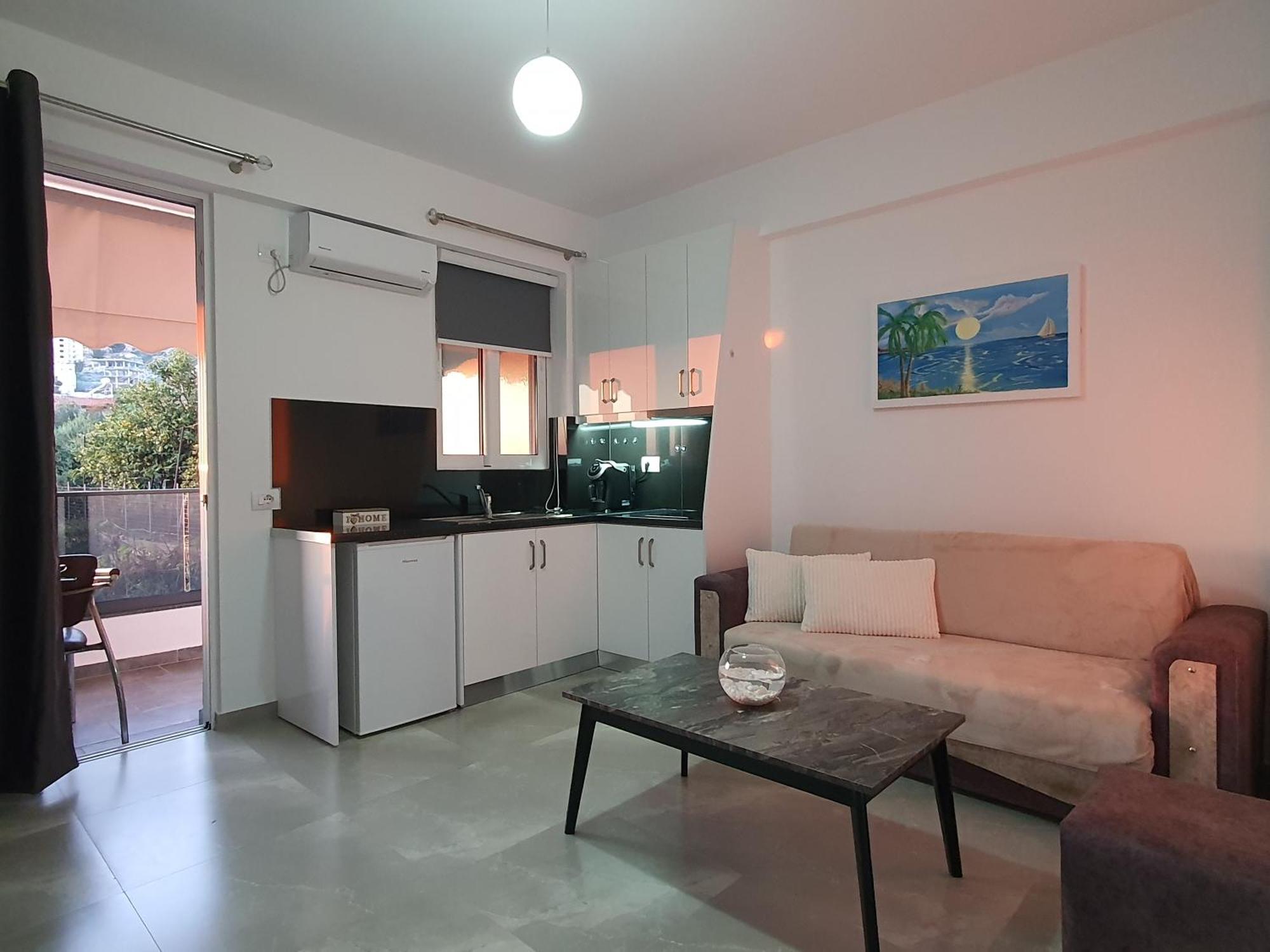 Flore Rooms Sarandë Eksteriør bilde
