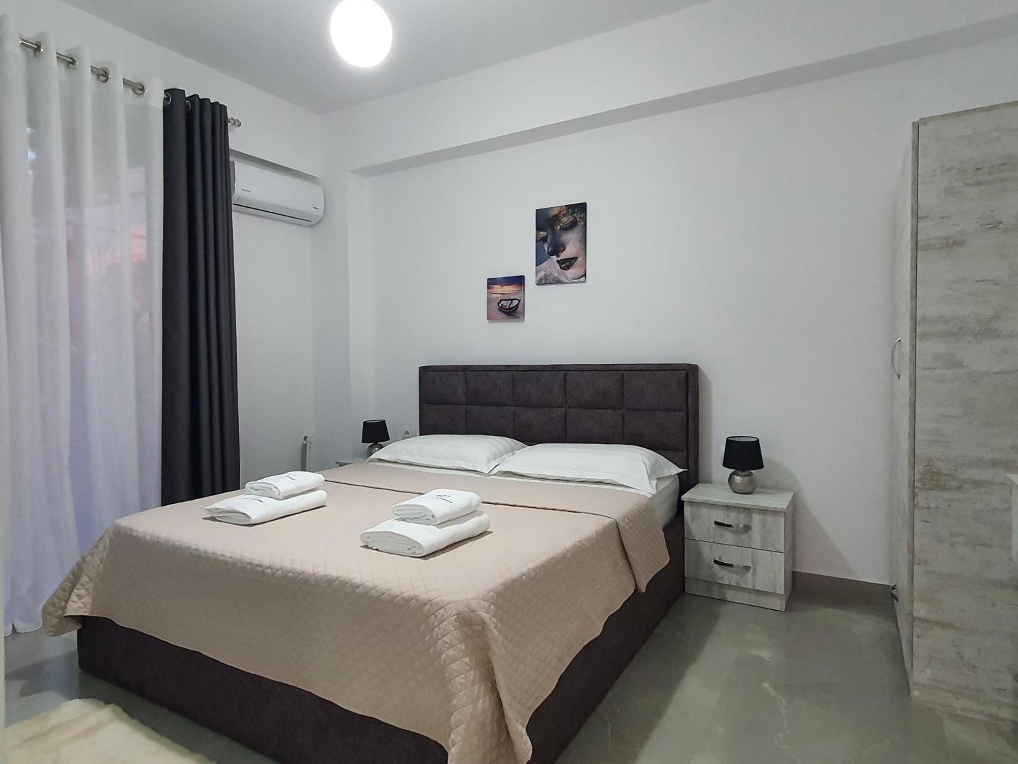 Flore Rooms Sarandë Eksteriør bilde