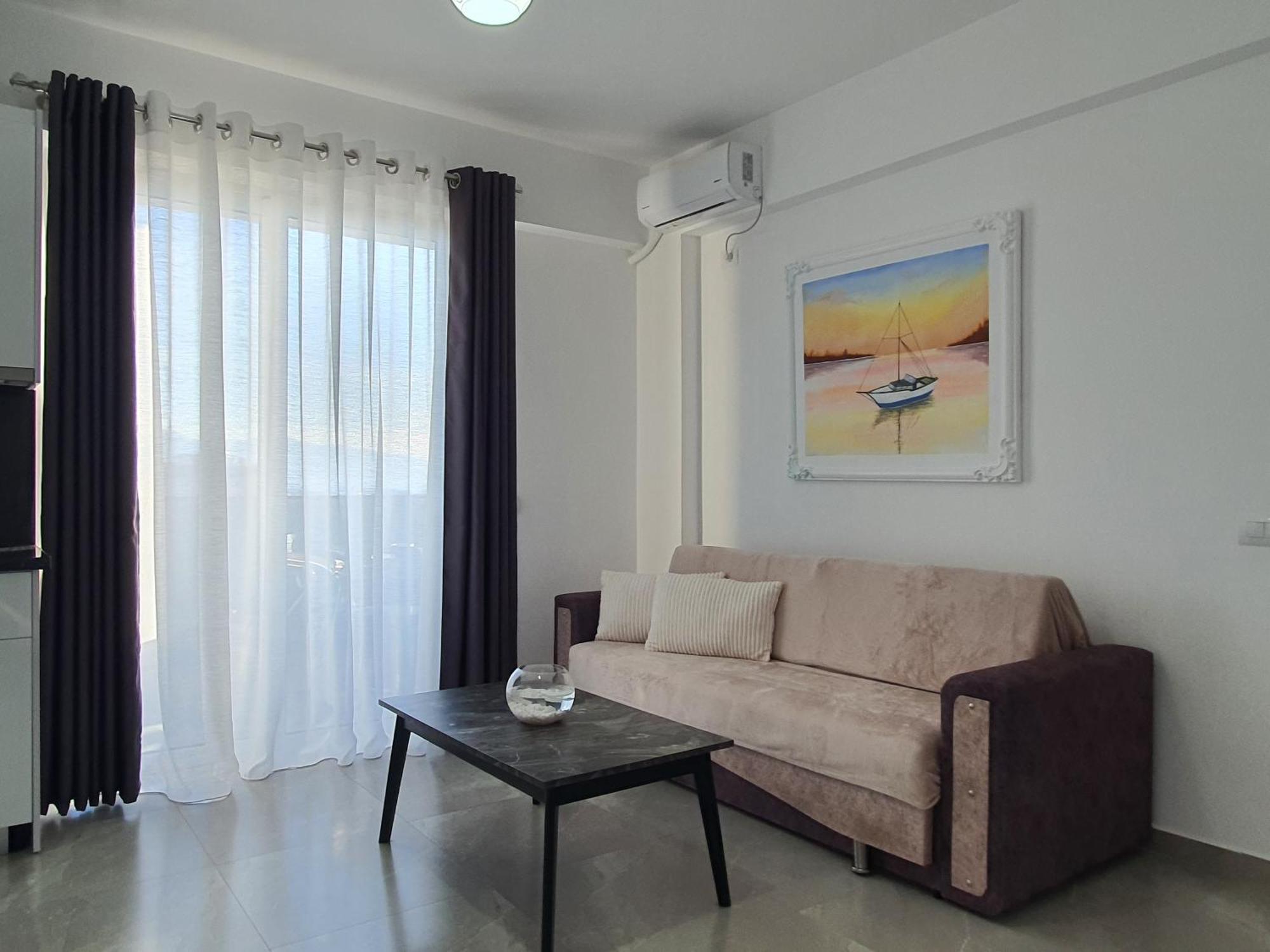 Flore Rooms Sarandë Eksteriør bilde