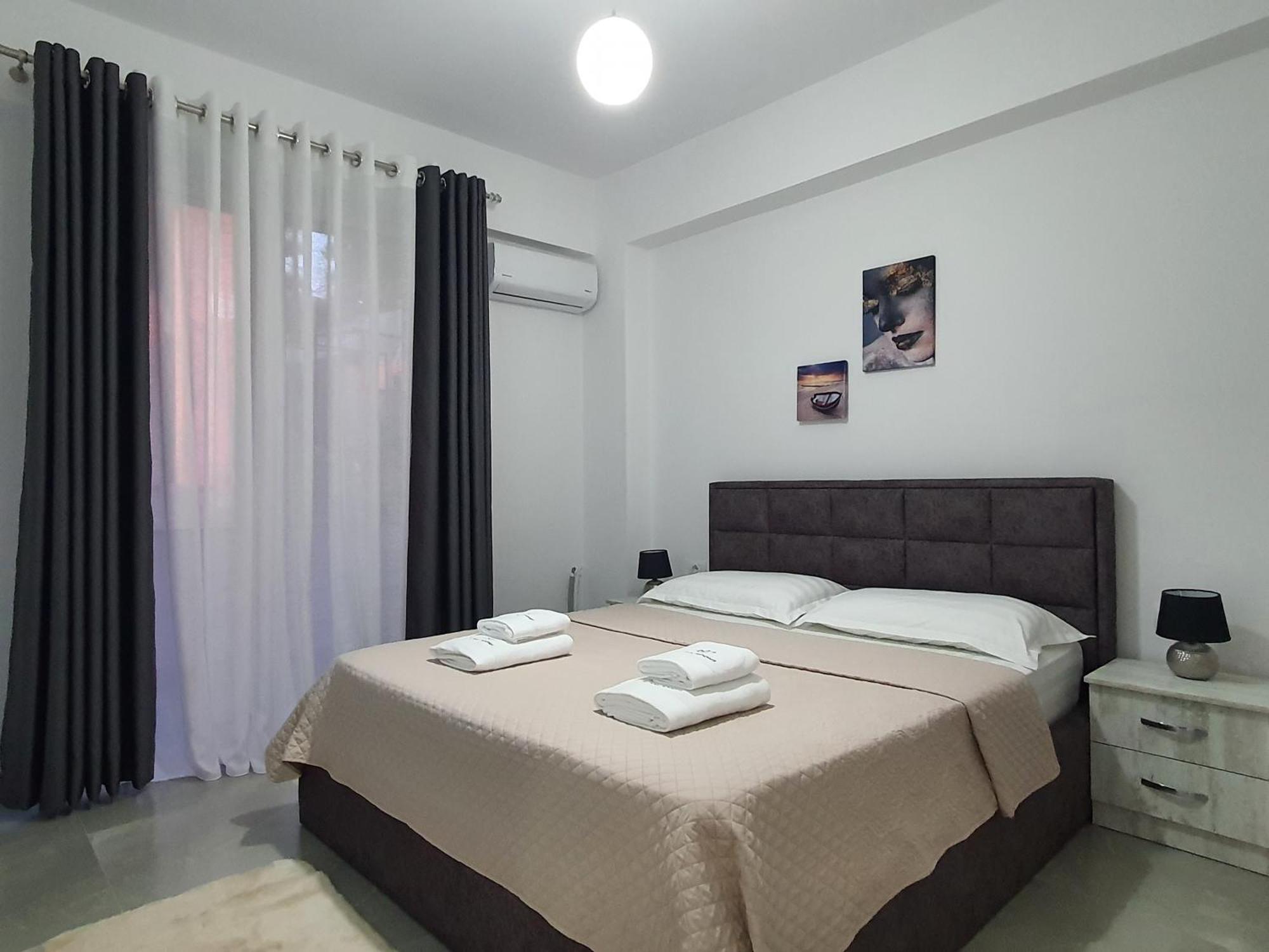 Flore Rooms Sarandë Eksteriør bilde
