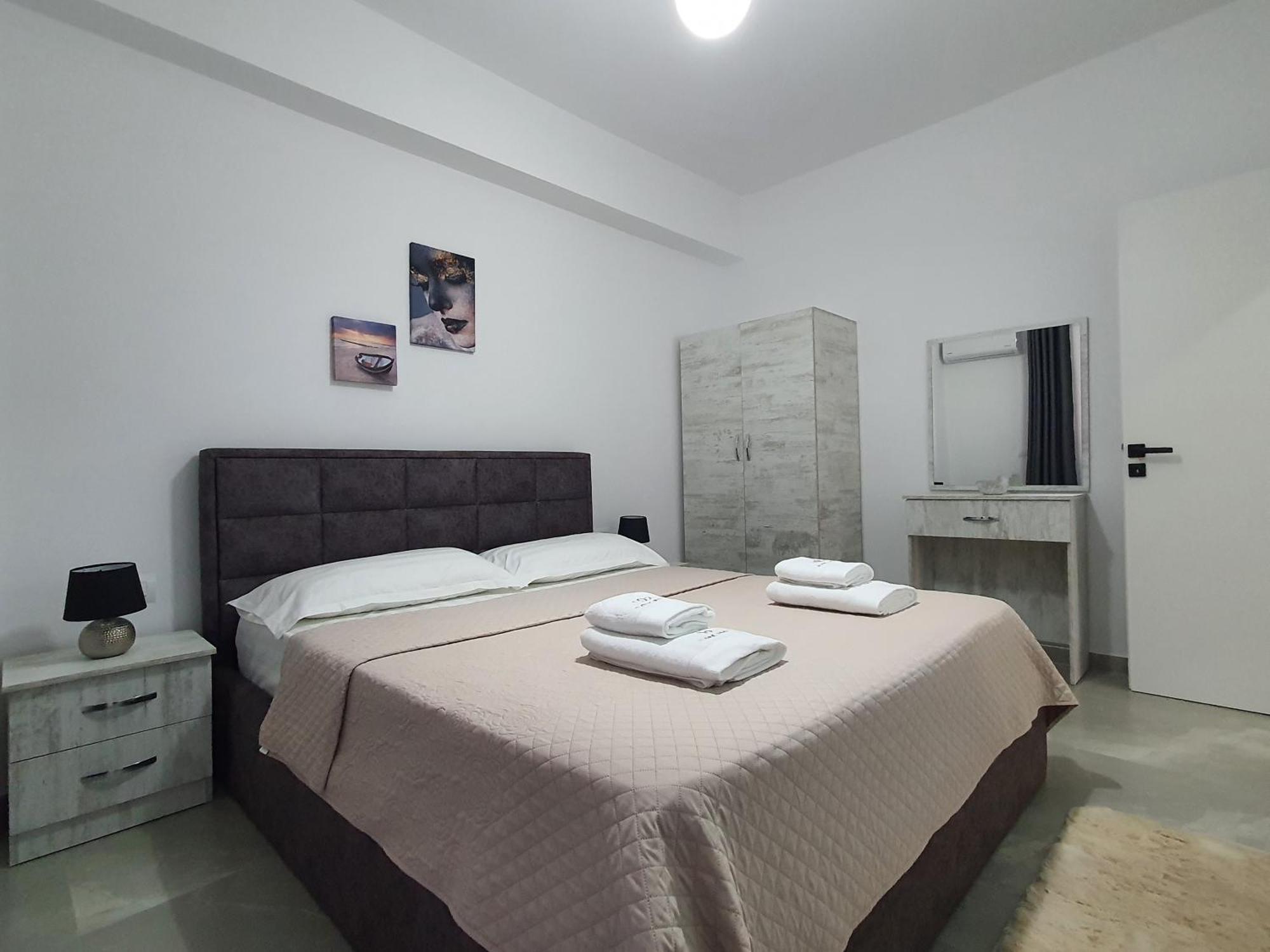Flore Rooms Sarandë Eksteriør bilde