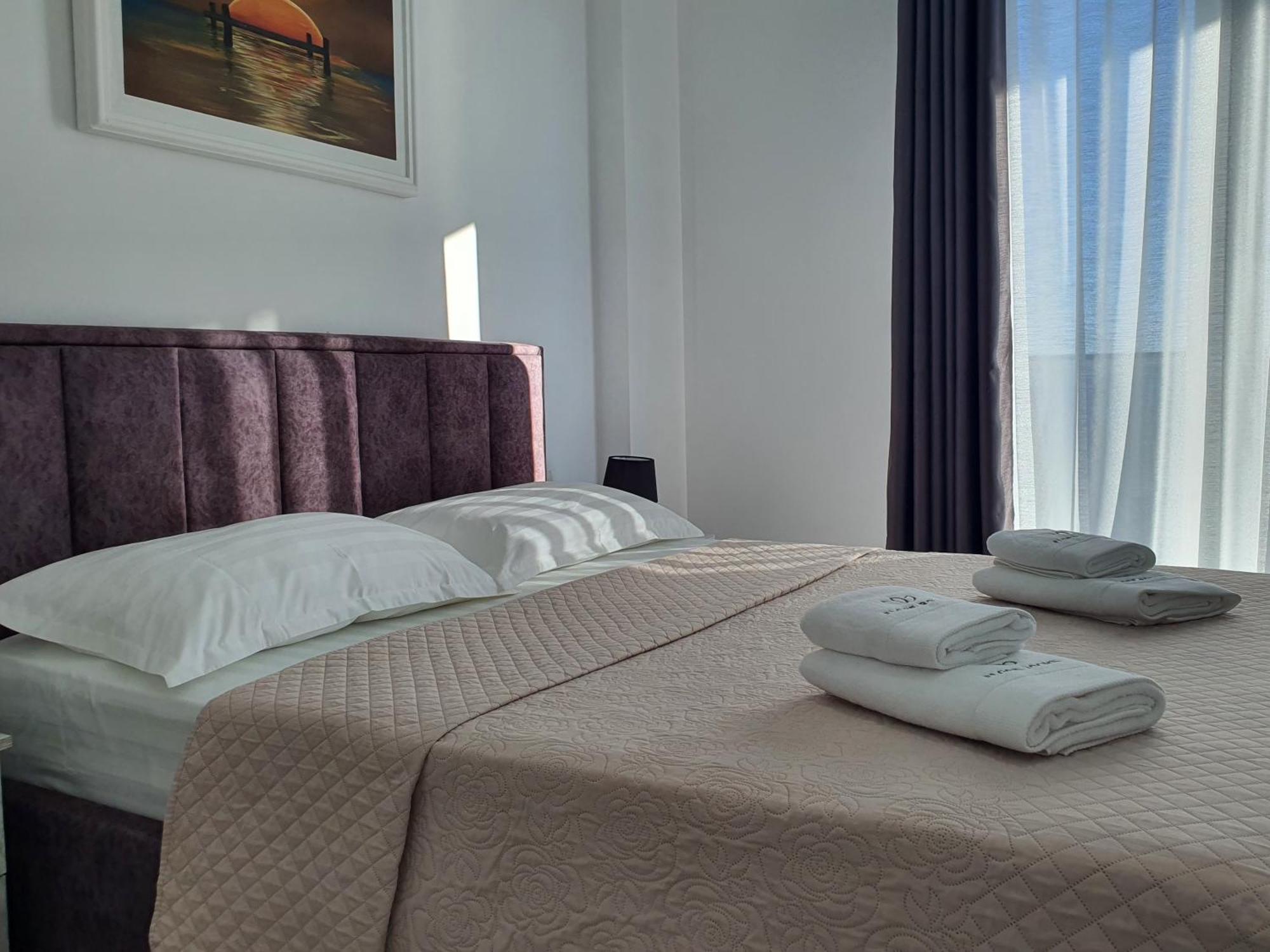 Flore Rooms Sarandë Rom bilde