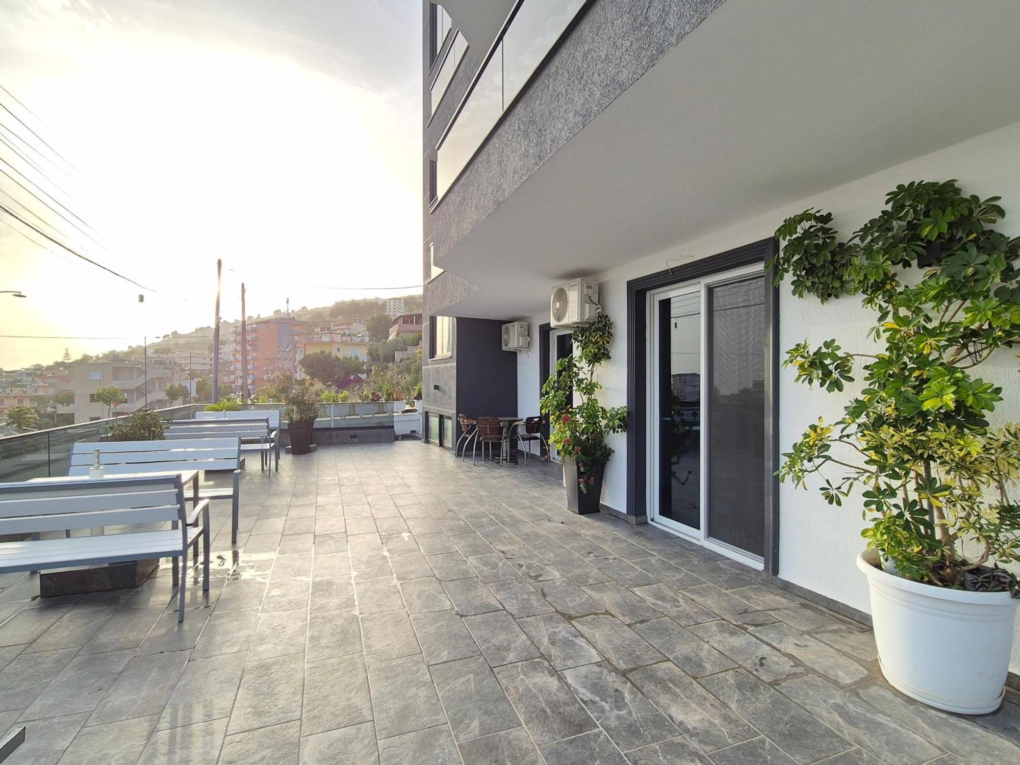 Flore Rooms Sarandë Eksteriør bilde